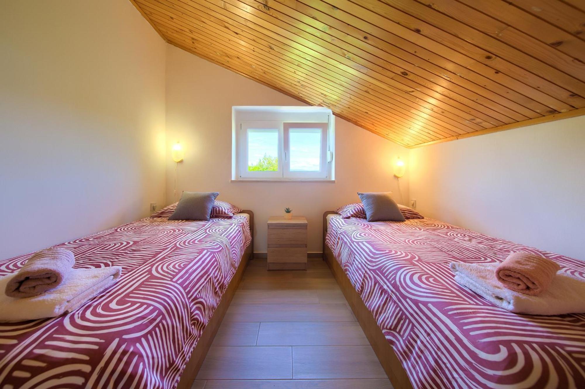 Apartment Lipovac Malinska Eksteriør billede